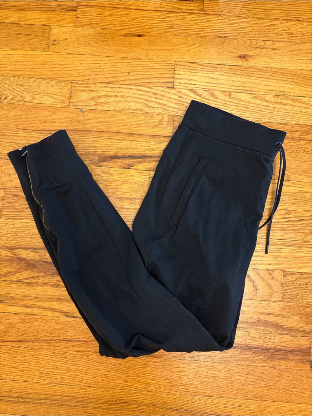 Athleta Black Jogger Pants - Comfortable Active Bottoms